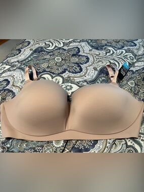 Eby contour bra- nude- NWT